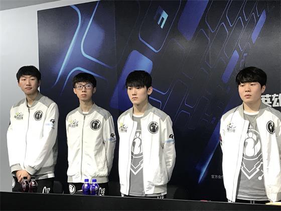 转会市场上 转会市场上