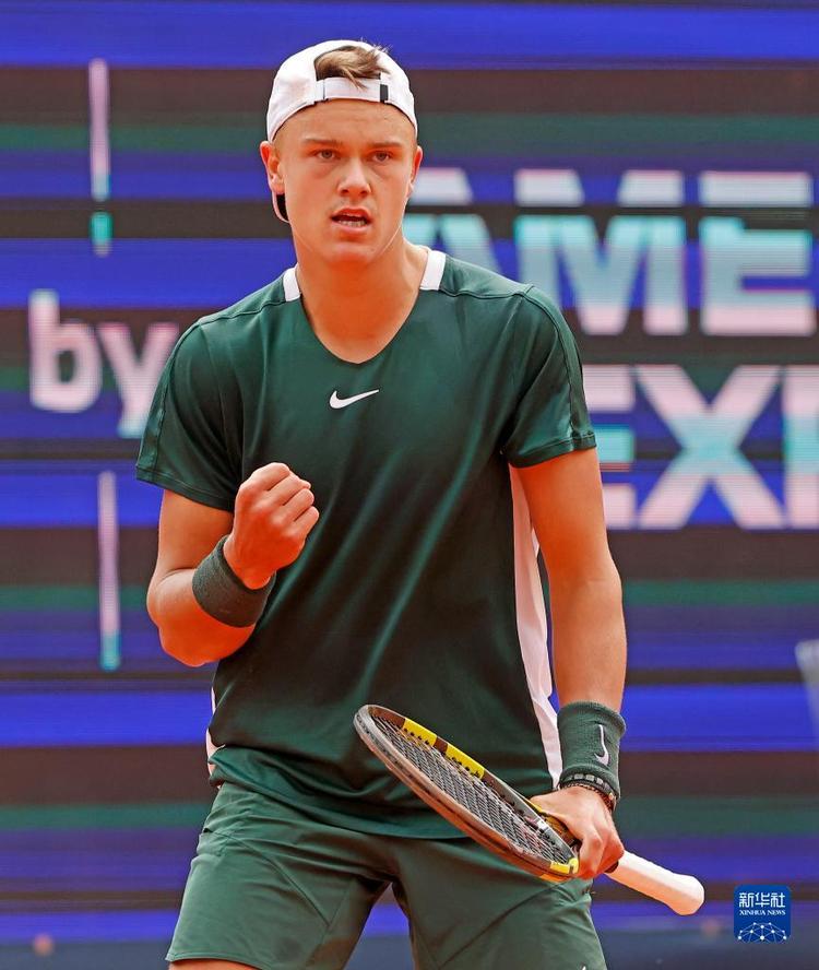 年顶薪续约 年顶薪续约