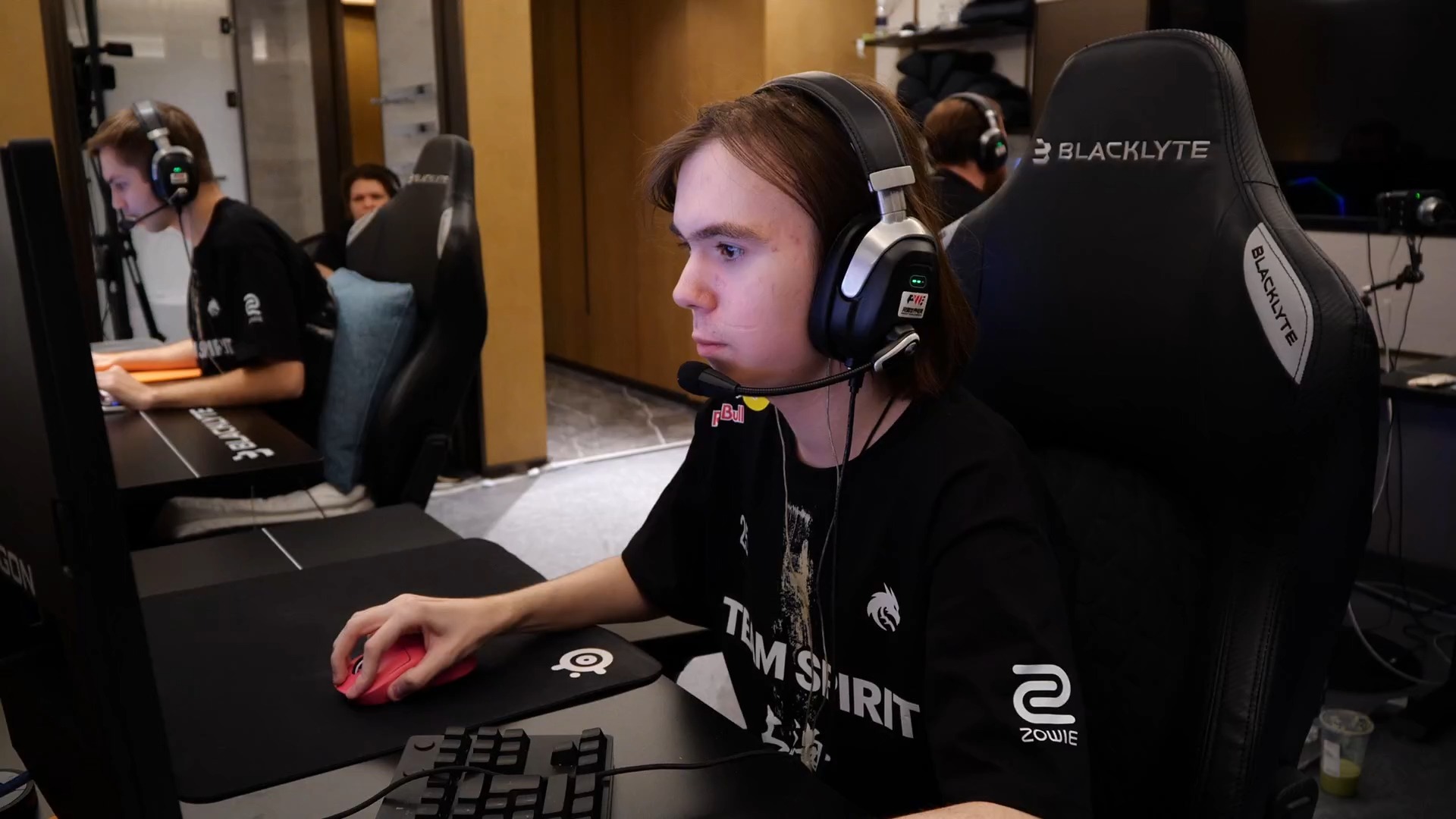 同时保留了 同时保留了