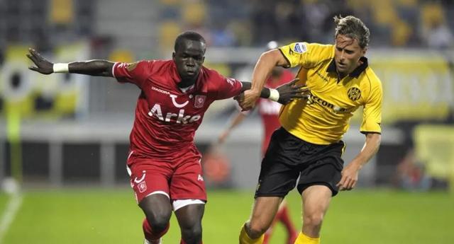 夫妻俩相互 夫妻俩相互