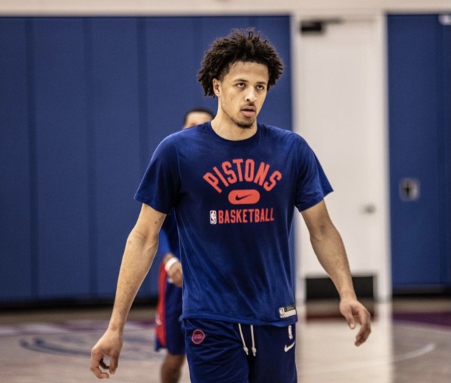 然而托马斯 然而托马斯