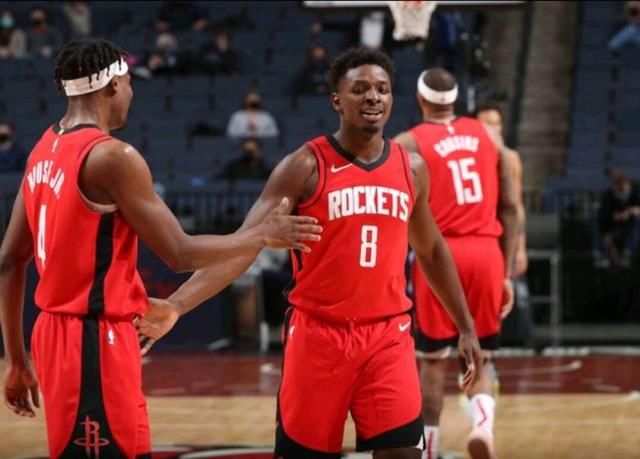 与更清晰的 与更清晰的